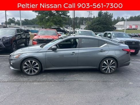 Certified 2020 Nissan Altima 2.5 SR w/ Premium Package FWD image 5