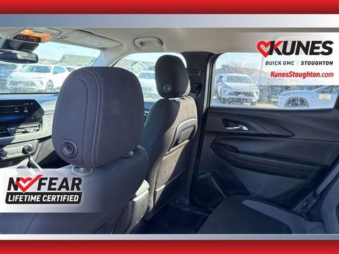Used 2025 Chevrolet TrailBlazer LT w/ Driver Confidence Package AWD/4WD image 36