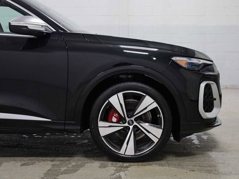 Certified 2025 Audi SQ5 Premium Plus w/ Premium Plus Package image 11