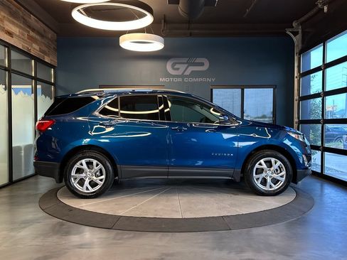 Used 2019 Chevrolet Equinox LT AWD/4WD image 2