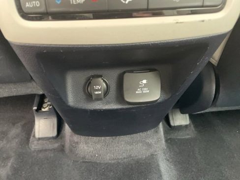 Used 2020 Hyundai Palisade SEL w/ Premium Package image 15