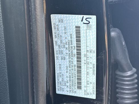 Used 2016 Ford F150 Platinum w/ Equipment Group 701A Luxury image 28