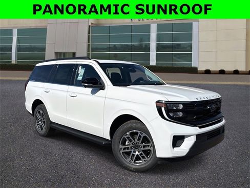 New 2025 Ford Expedition Active image 1