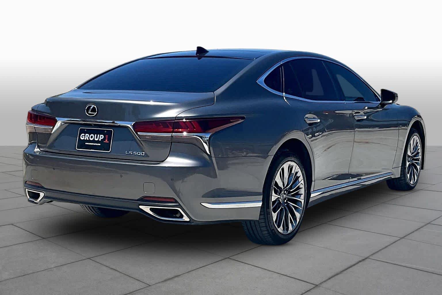 Used 2018 Lexus LS 500 w/ Luxury Package RWD image 12