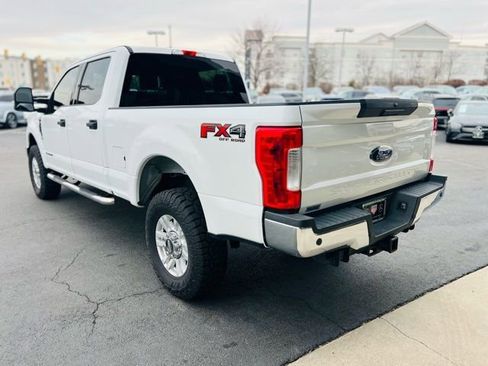 Used 2019 Ford F250 XLT w/ XLT Value Package image 6