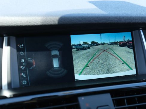 Used 2017 BMW X3 xDrive35i w/ M Sport image 34