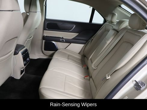 Used 2017 Lincoln Continental Reserve w/ Technology Package image 17