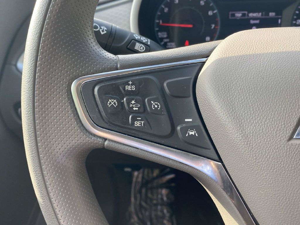 Used 2025 Chevrolet Malibu LT FWD image 19