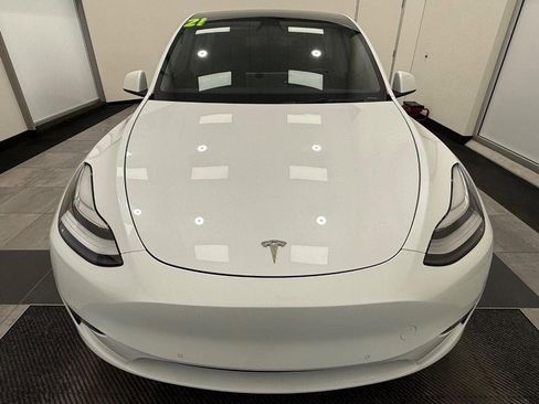 Used 2021 Tesla Model Y Long Range image 7