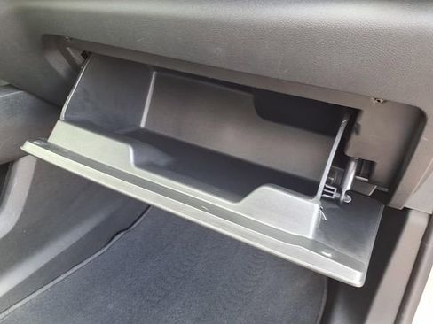 Used 2025 Chevrolet Equinox LT FWD image 74