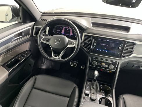 Used 2021 Volkswagen Atlas Cross Sport SEL R-Line AWD/4WD image 5