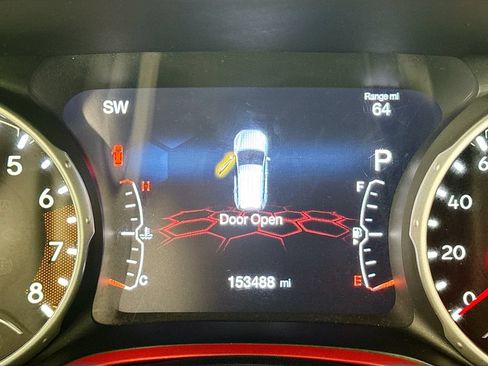 Used 2020 Jeep Compass Trailhawk w/ Leather Interior Group AWD/4WD image 10