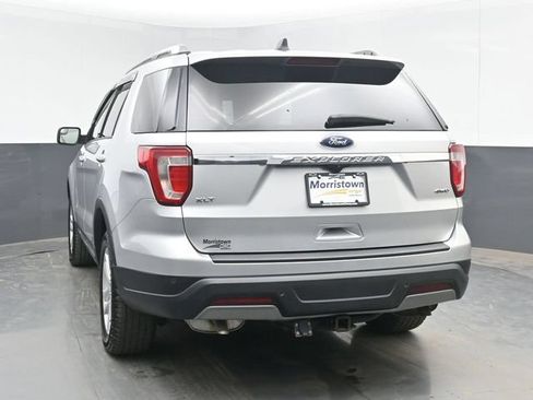 Used 2019 Ford Explorer XLT AWD/4WD image 12