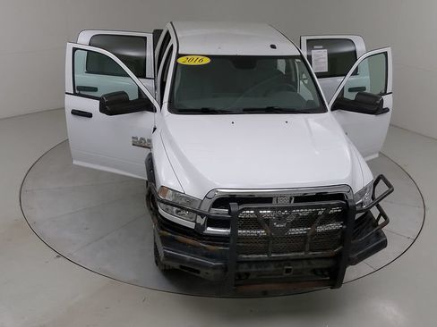 Used 2016 RAM 2500 Tradesman w/ Chrome Appearance Group AWD/4WD image 41