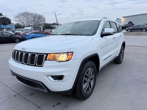 Used 2018 Jeep Grand Cherokee Limited AWD/4WD image 1