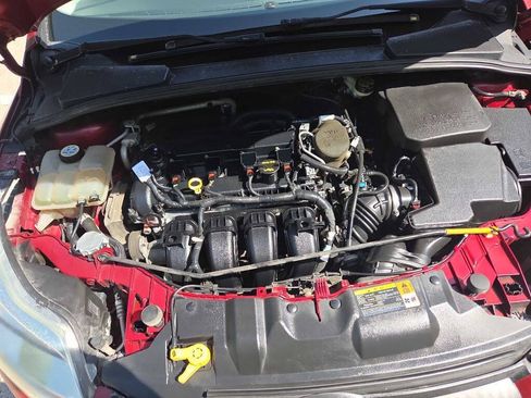 Used 2013 Ford Focus SE w/ SE Winter Pkg FWD image 10