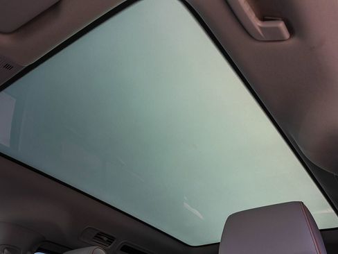 Used 2025 Volkswagen ID. Buzz 1st Edition image 26