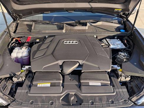 New 2025 Audi Q8 Premium Plus image 20