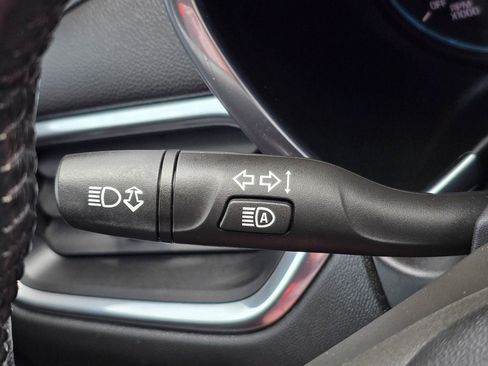 Used 2020 Chevrolet Equinox LT image 20