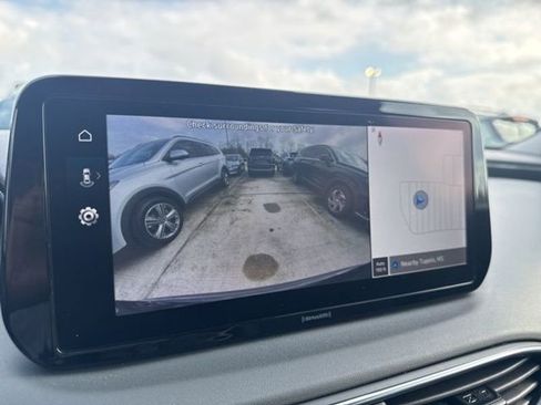 Used 2023 Hyundai Santa Fe SEL image 17