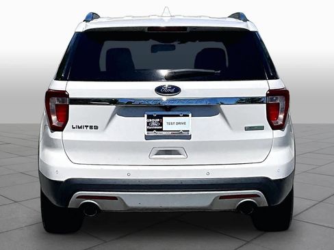 Used 2017 Ford Explorer Limited FWD image 5