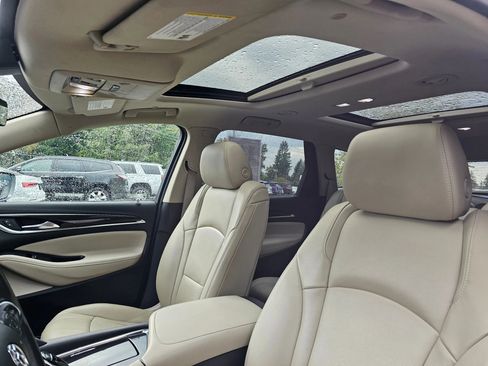 Used 2019 Buick Enclave Premium image 26