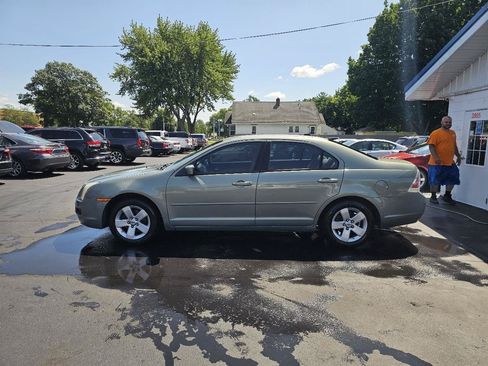 Used 2009 Ford Fusion SE FWD image 6