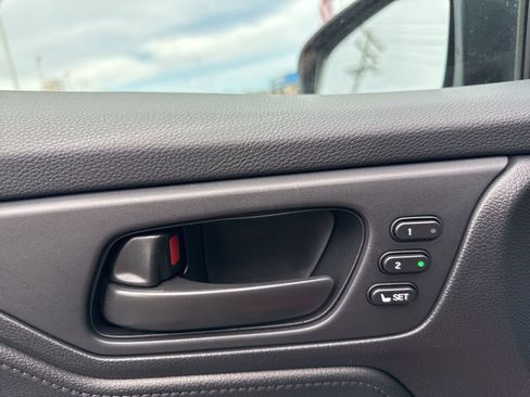 Used 2025 Honda Odyssey Sport-L image 11