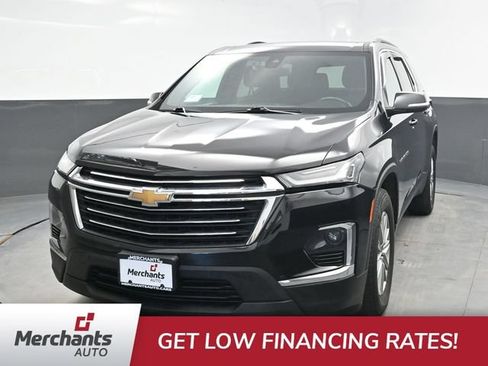 Used 2023 Chevrolet Traverse LT AWD/4WD image 2