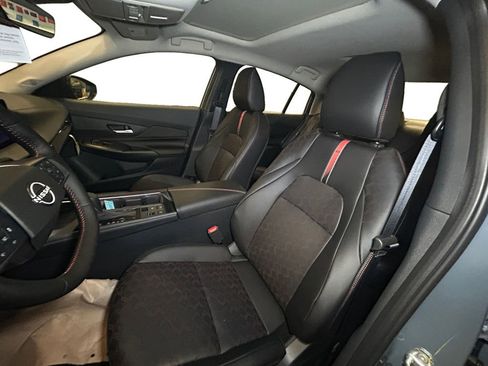 New 2026 Nissan Sentra SR w/ SR Premium Package FWD image 10
