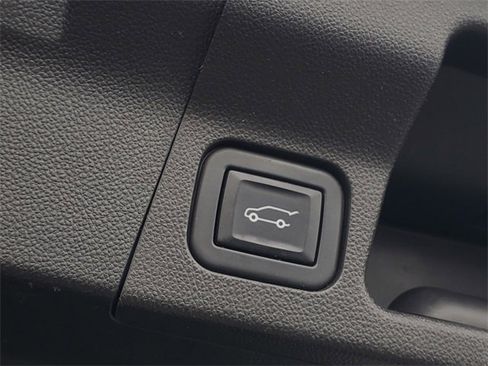 Used 2022 GMC Acadia SLT w/ Preferred Package image 41