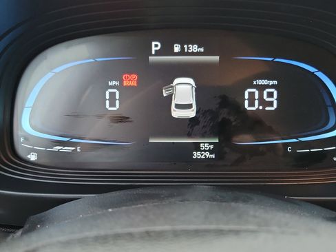 Certified 2025 Hyundai Venue Limited image 9