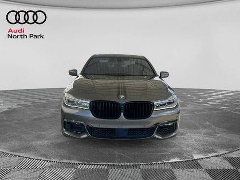 Used 2016 BMW 750i RWD image 8