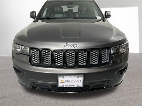 Used 2017 Jeep Grand Cherokee Altitude image 26