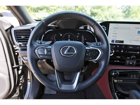 Used 2024 Lexus NX 350 AWD w/ Vision Package image 10