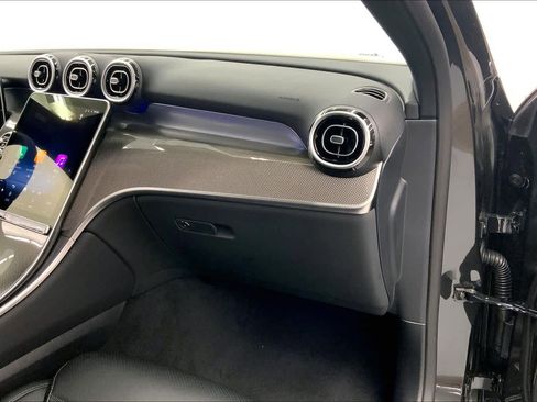 New 2026 Mercedes-Benz GLC 300 image 27