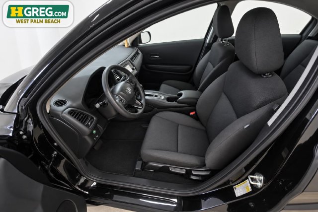 Used 2019 Honda HR-V LX image 7