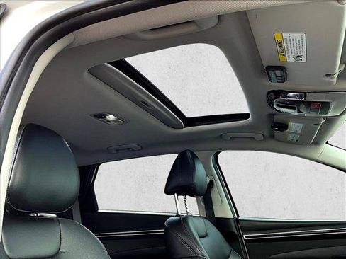 Used 2023 Hyundai Tucson SEL w/ Convenience Package image 16