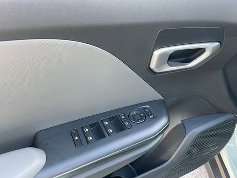 New 2026 Kia K4 LXS image 12
