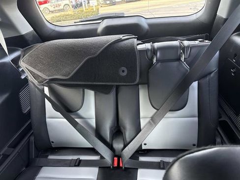 Certified 2022 Ford Explorer XLT w/ Equipment Group 202A image 17