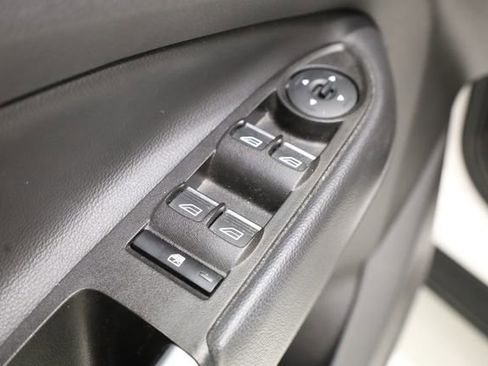 Used 2017 Ford Escape Titanium image 17