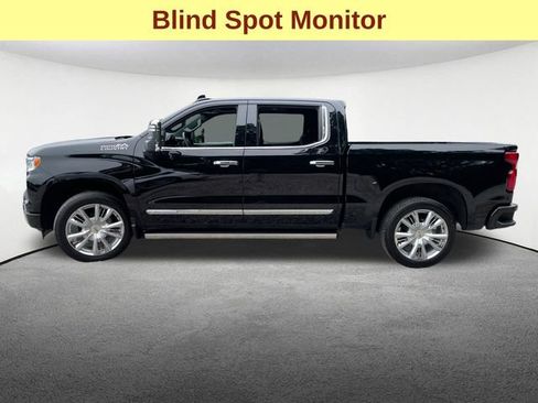Used 2025 Chevrolet Silverado 1500 High Country w/ High Country Premium Package AWD/4WD image 6