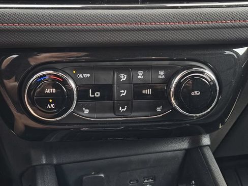 Used 2025 Chevrolet TrailBlazer RS w/ Convenience Package FWD image 19