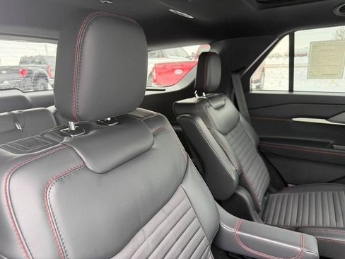 New 2026 Ford Explorer ST-Line w/ ST-Line Street Pack AWD/4WD image 17