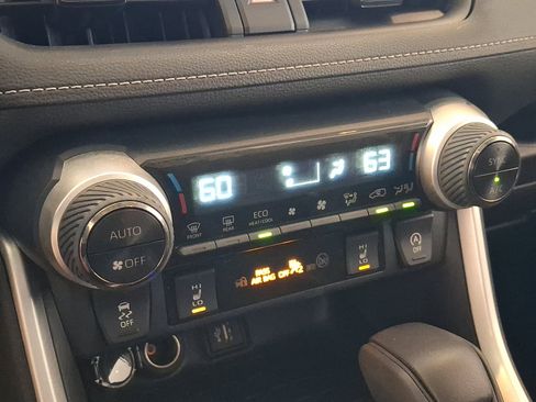 Certified 2023 Toyota RAV4 XLE w/ Convenience Package AWD/4WD image 17