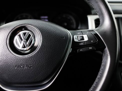 Used 2019 Volkswagen Atlas SE image 38