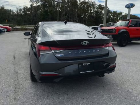 Used 2021 Hyundai Elantra SEL w/ Convenience Package image 23
