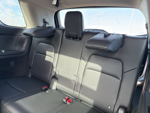 New 2026 Nissan Pathfinder SL image 34