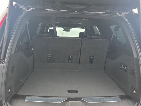 Used 2023 Cadillac Escalade ESV Luxury image 17