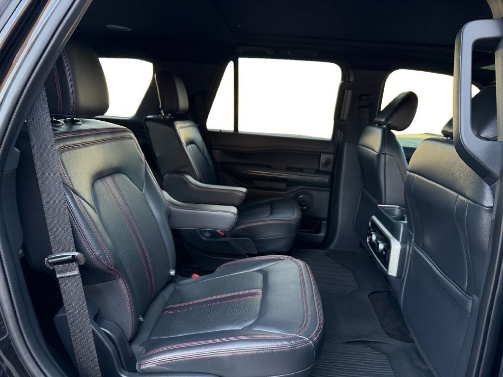 Used 2022 Ford Expedition Limited AWD/4WD image 20